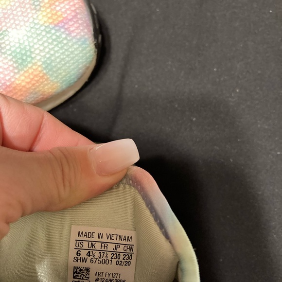 Adidas boost worn 3 times like new - Picture 5 of 8